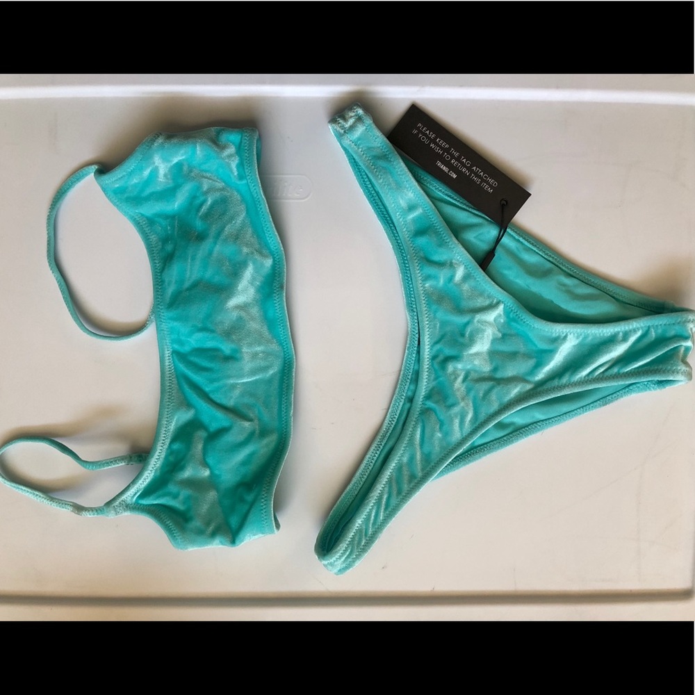 TRIANGL SWIM SET